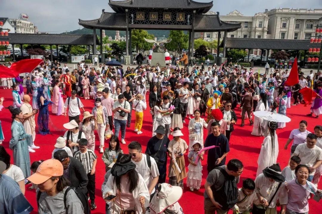  140.6万人次！宁波这些地方，火热！预测今天更火