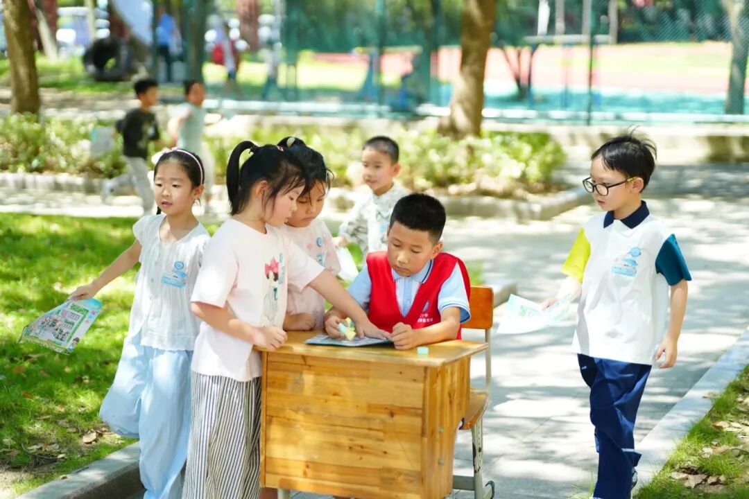 https://mmbiz.qpic.cn/sz_mmbiz_jpg/m4ERCdic7r9b7Wp418K0EbhxhgUDAbiaKt6YkibDiaiazqQp1iaibIrlWW9DYQIslrCpaBsnzsZS3YL4CaY0omB6vvgrA/640?wx_fmt=jpeg&from=appmsg